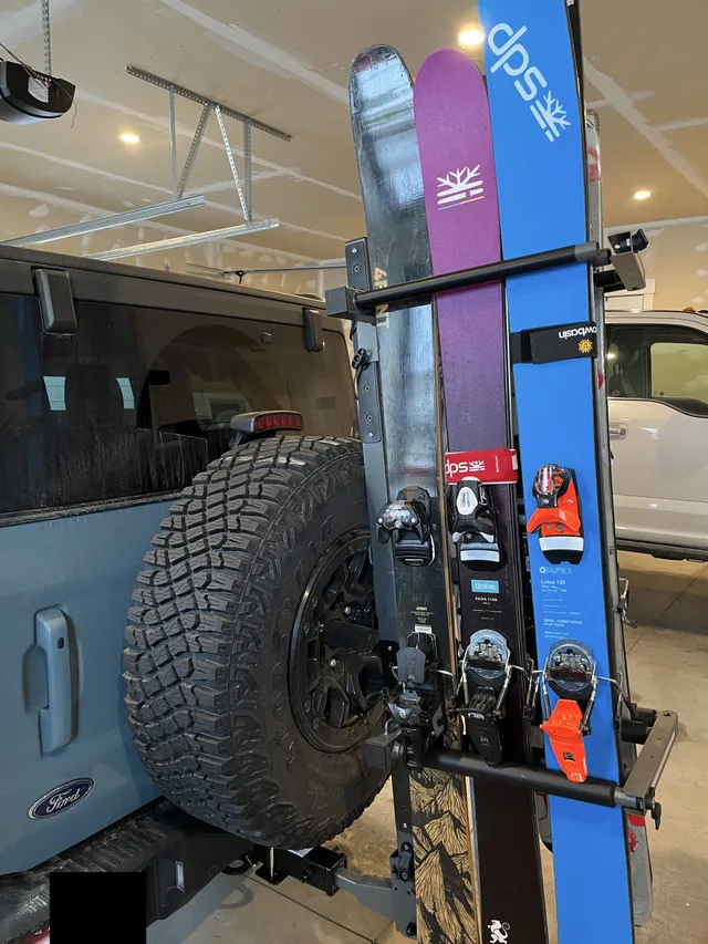 Ford bronco ski rack from buzz rack